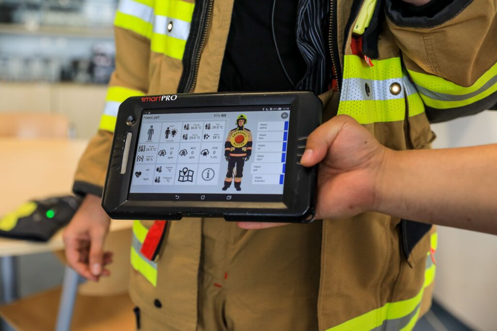 zVĚDAvosti: O jakém oblečení sní hasiči?